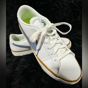 Nike Court Legacy shoes